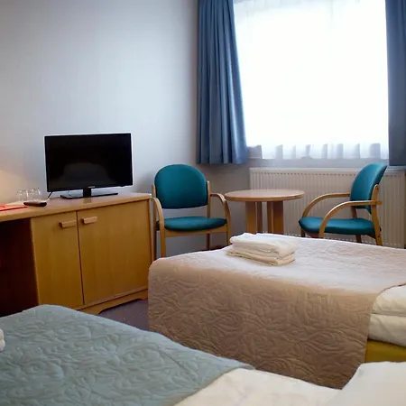 Orlik Hotel 2*